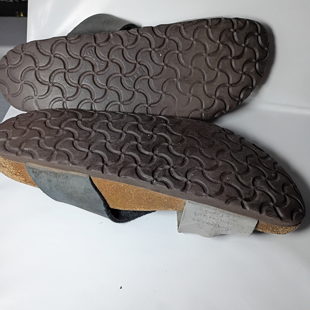 Gray and Black Buckle Sandals - Picture 5 of 11